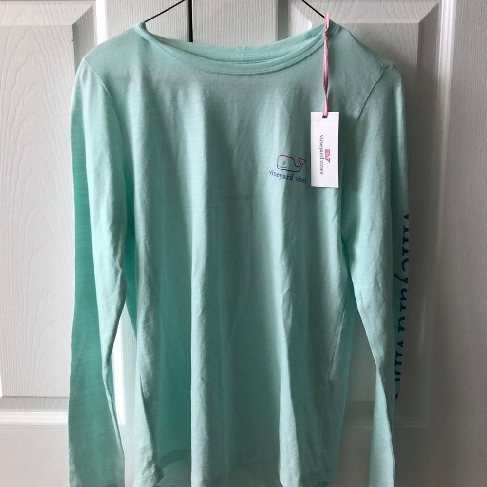 women’s vineyard vines shirt